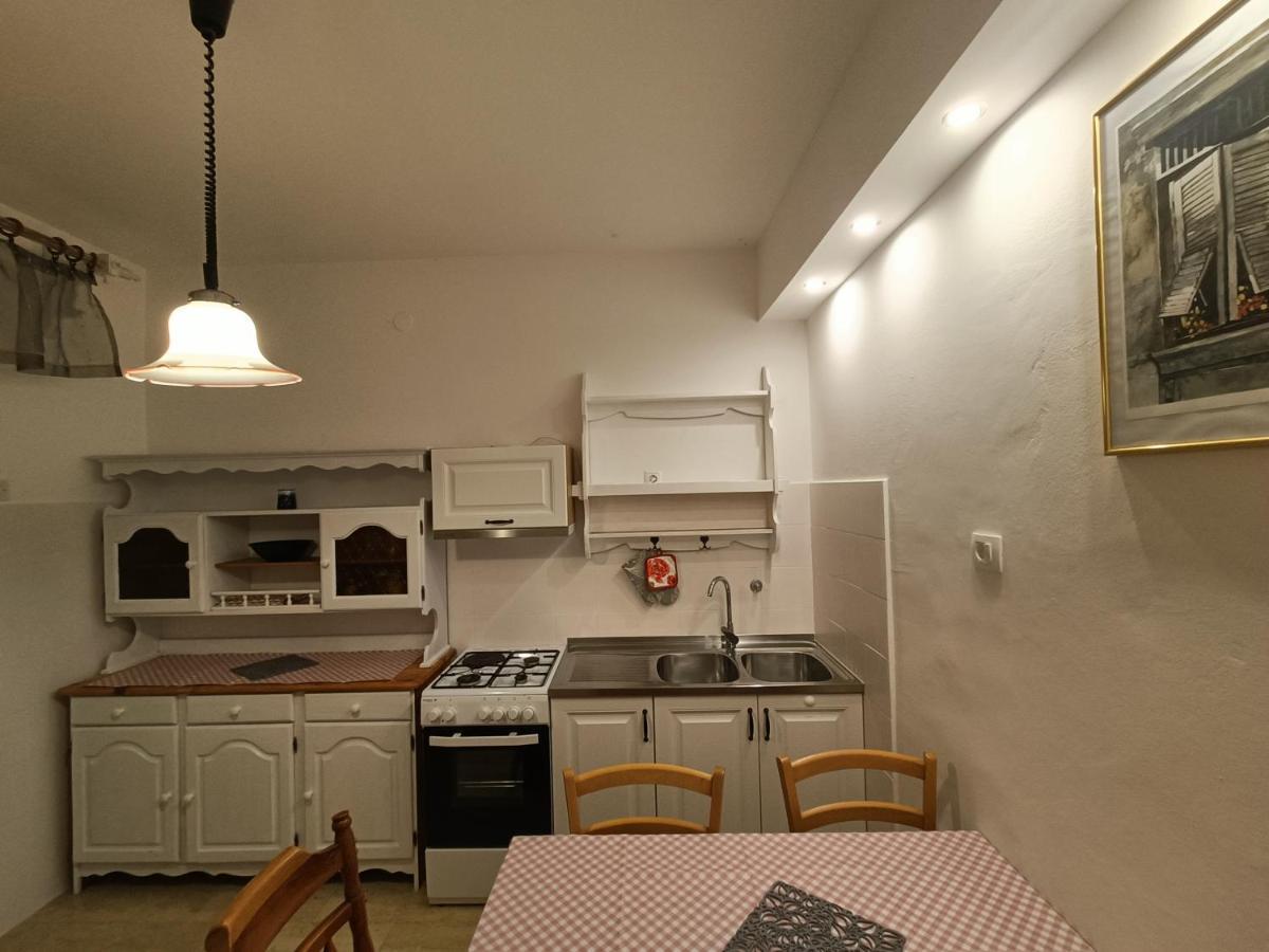 Apartment Pletikos Premantura Luaran gambar