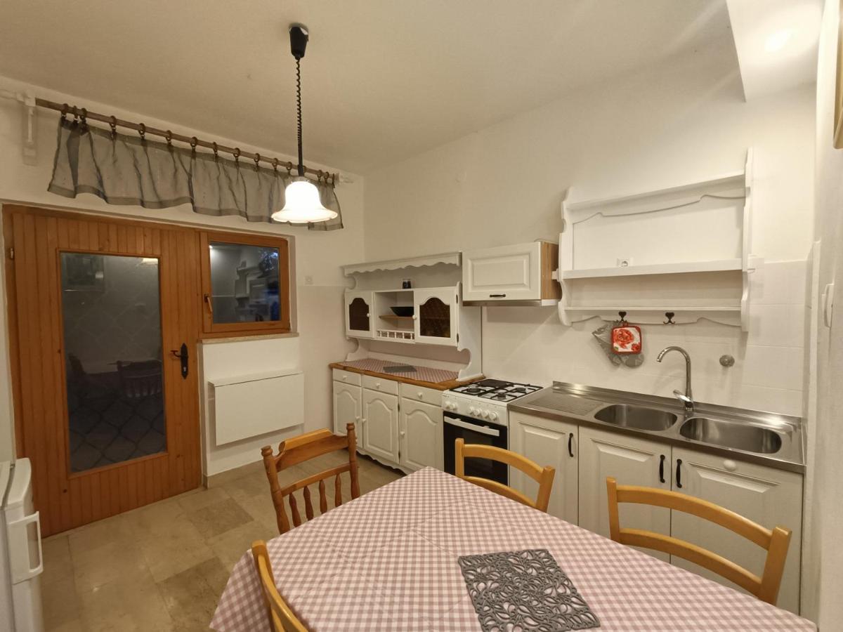 Apartment Pletikos Premantura Luaran gambar