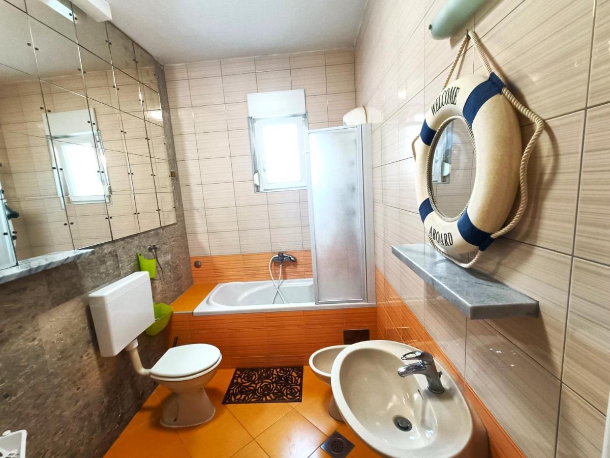 Apartment Pletikos Premantura Luaran gambar